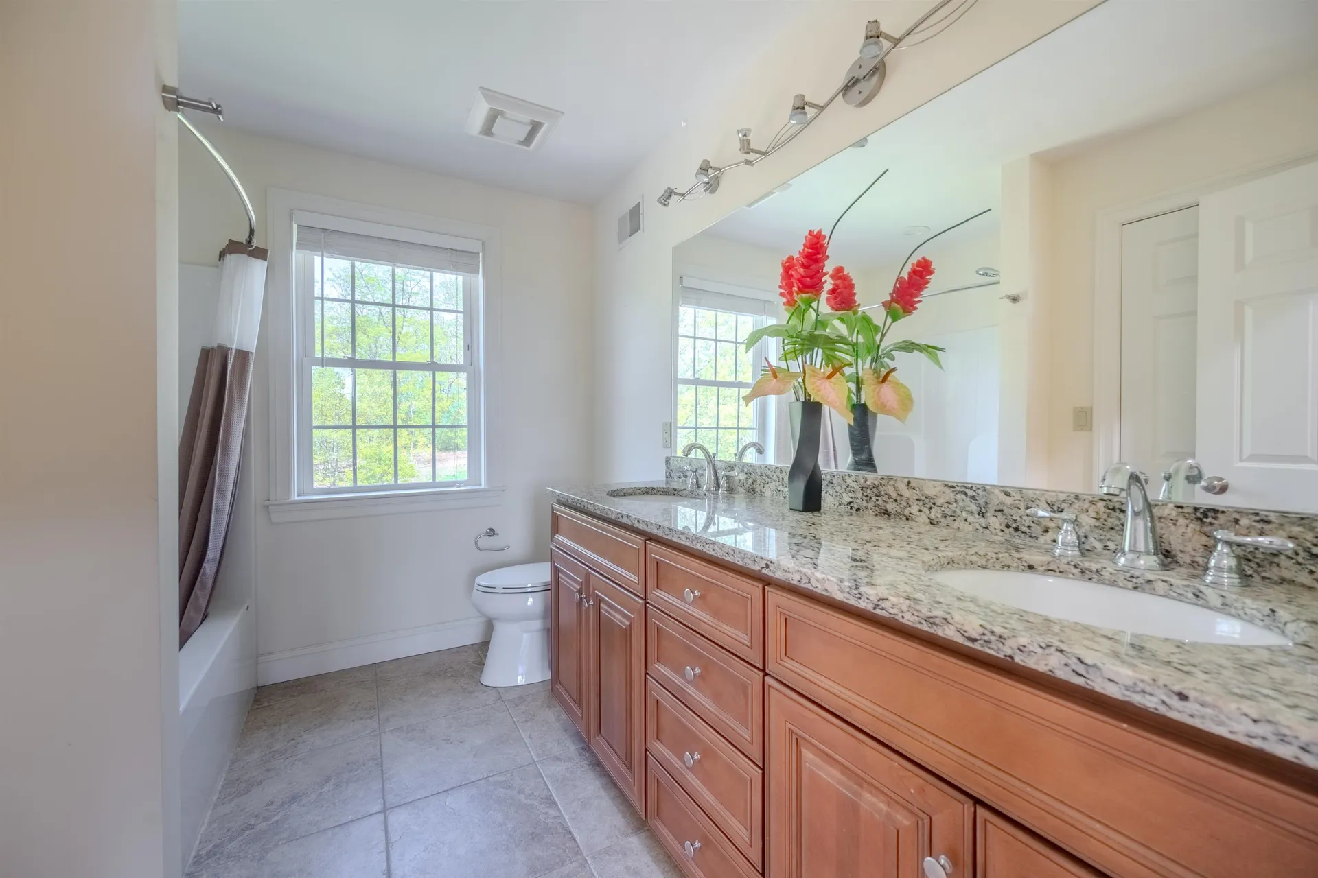 16 Burnham Road Windham NH 03087