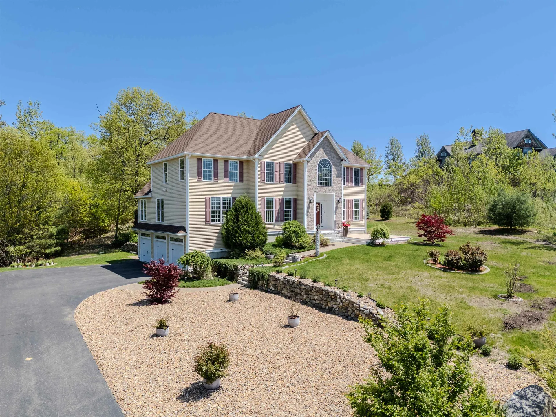 16 Burnham Road Windham NH 03087