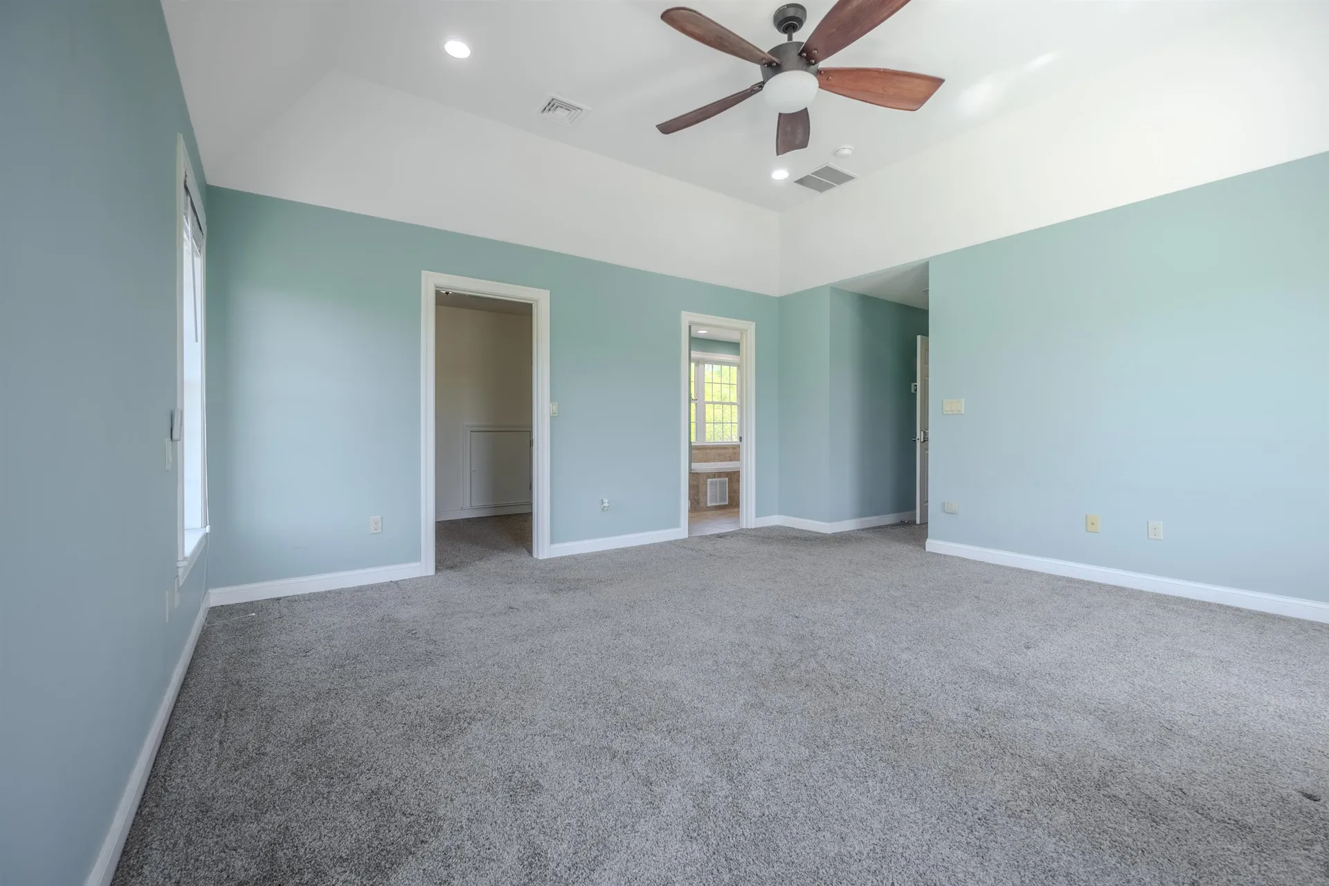 16 Burnham Road Windham NH 03087