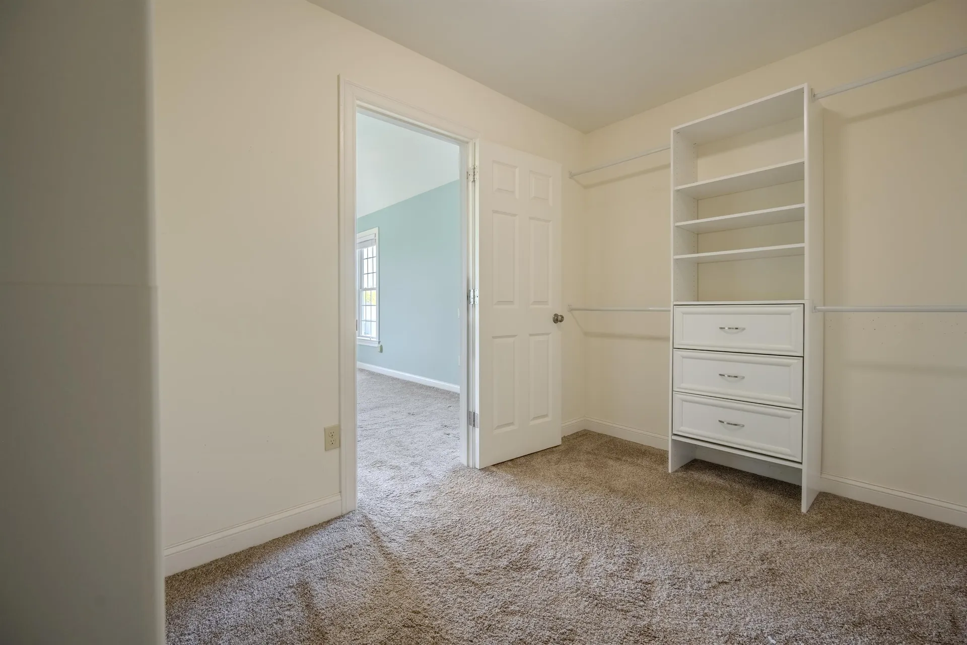 16 Burnham Road Windham NH 03087