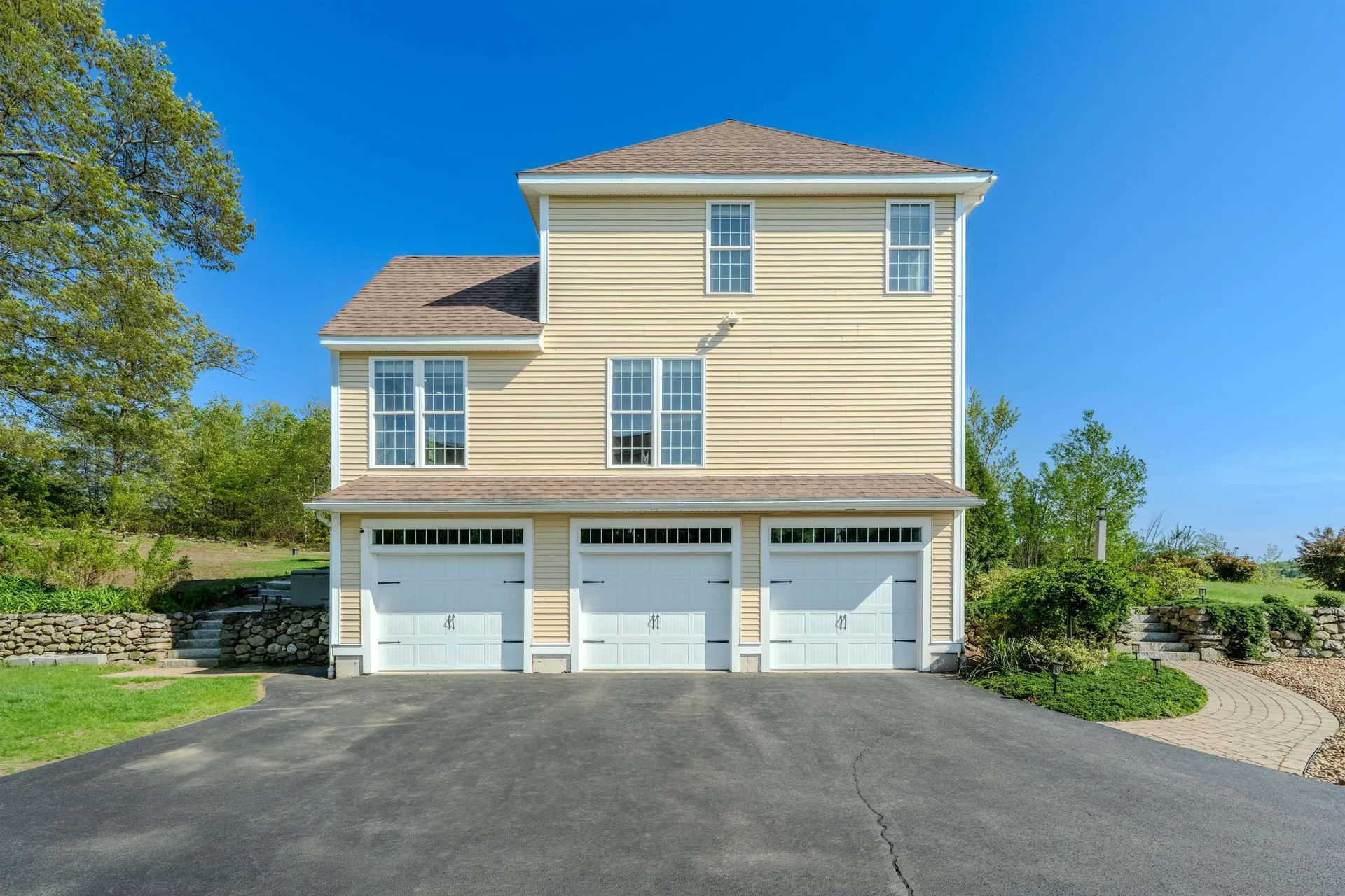 16 Burnham Road Windham NH 03087