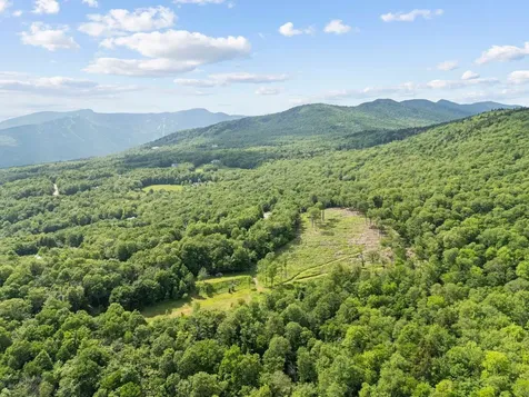 817 Wade Pasture Road Stowe VT 05672