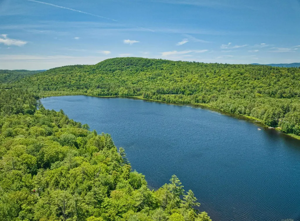 236-43 Stocker Pond Road Grantham NH 03753