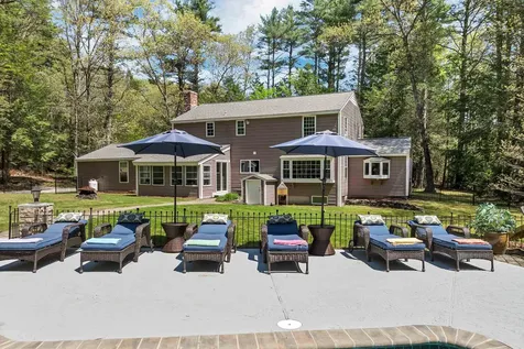33 Block Drive Brentwood NH 03833