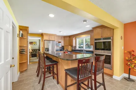 33 Block Drive Brentwood NH 03833