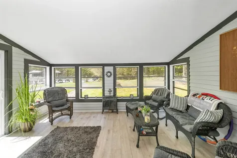 33 Block Drive Brentwood NH 03833