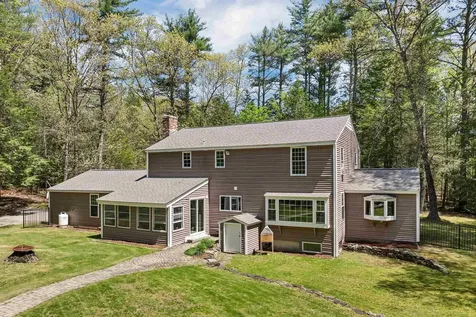 33 Block Drive Brentwood NH 03833