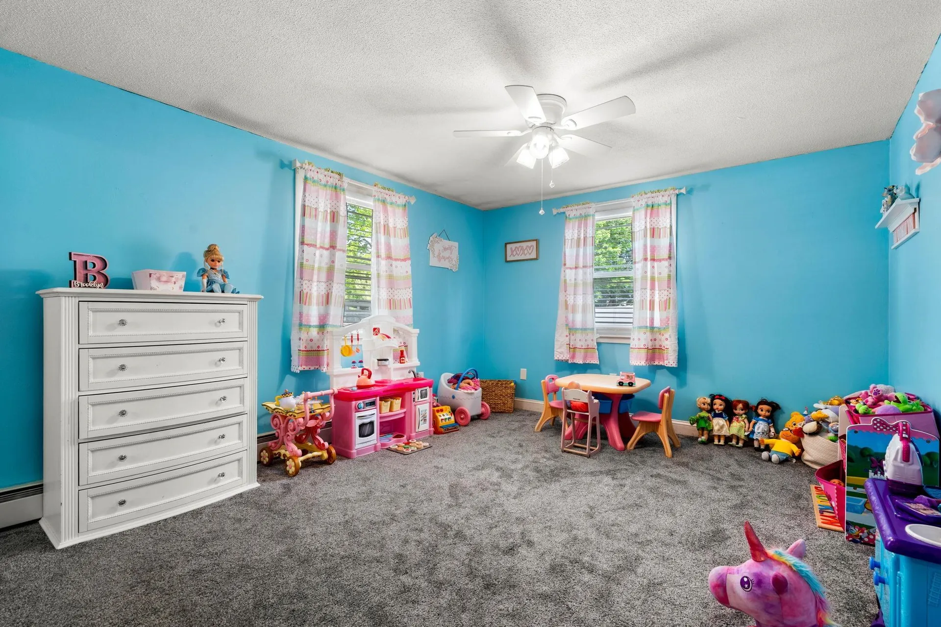 17 Cedar Street Hudson NH 03051