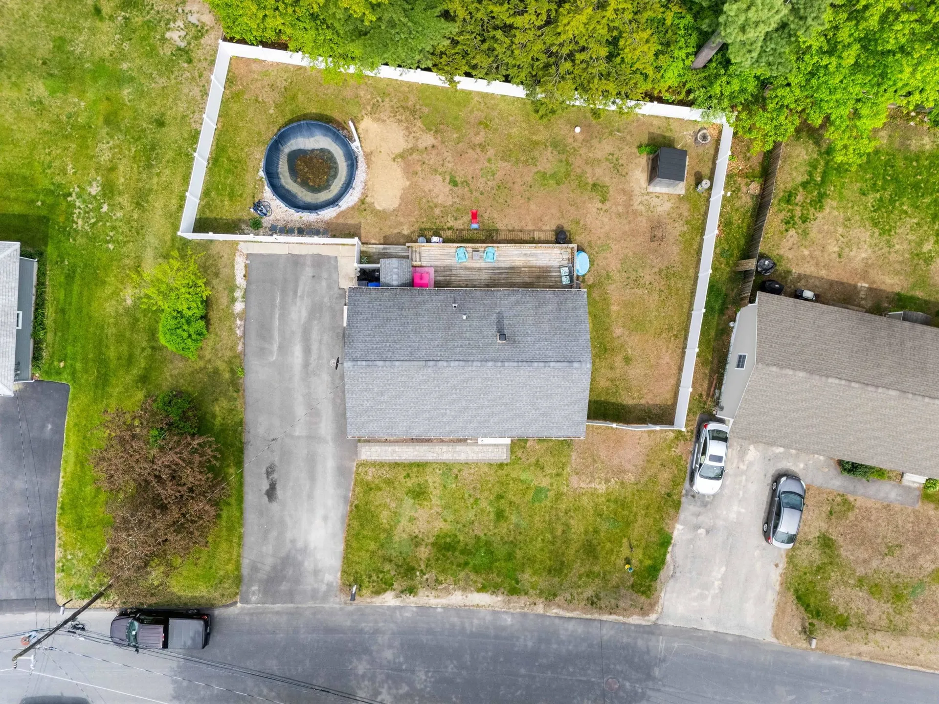 17 Cedar Street Hudson NH 03051