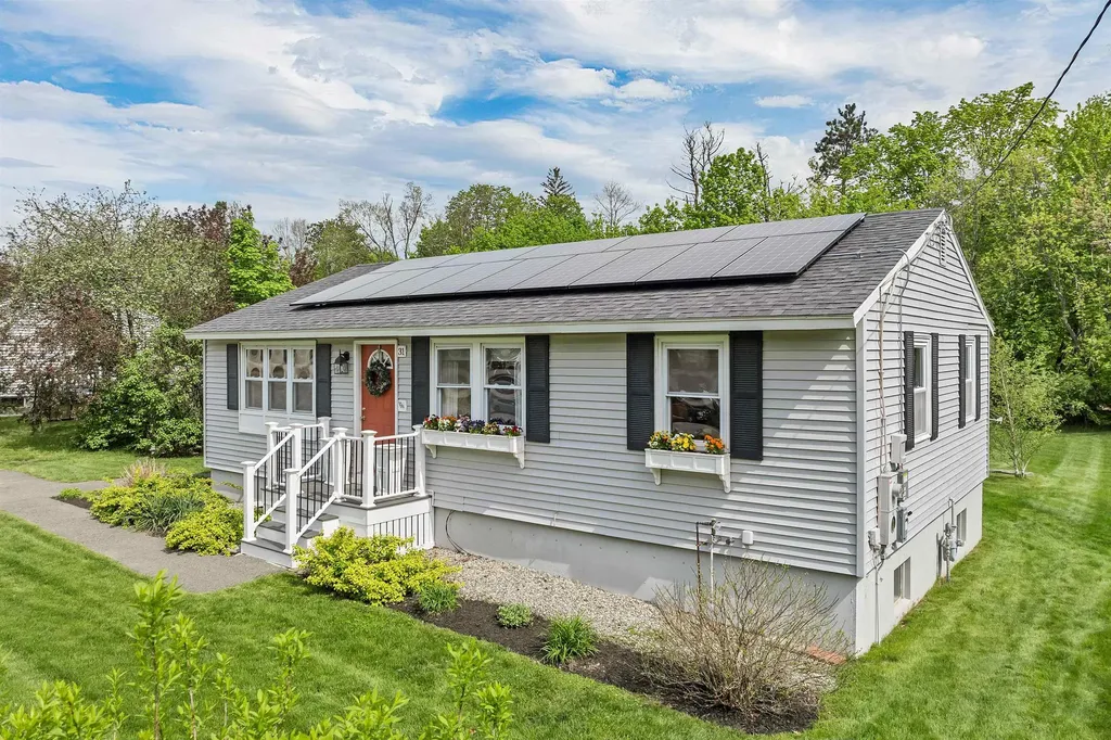 31 Crosby Street Milford NH 03055