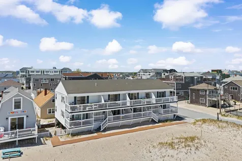 14 Atlantic Avenue Hampton NH 03842