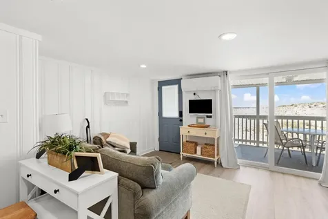 14 Atlantic Avenue Hampton NH 03842