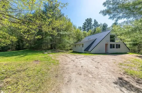 176 Pratt Bridge Road Jamaica VT 05343