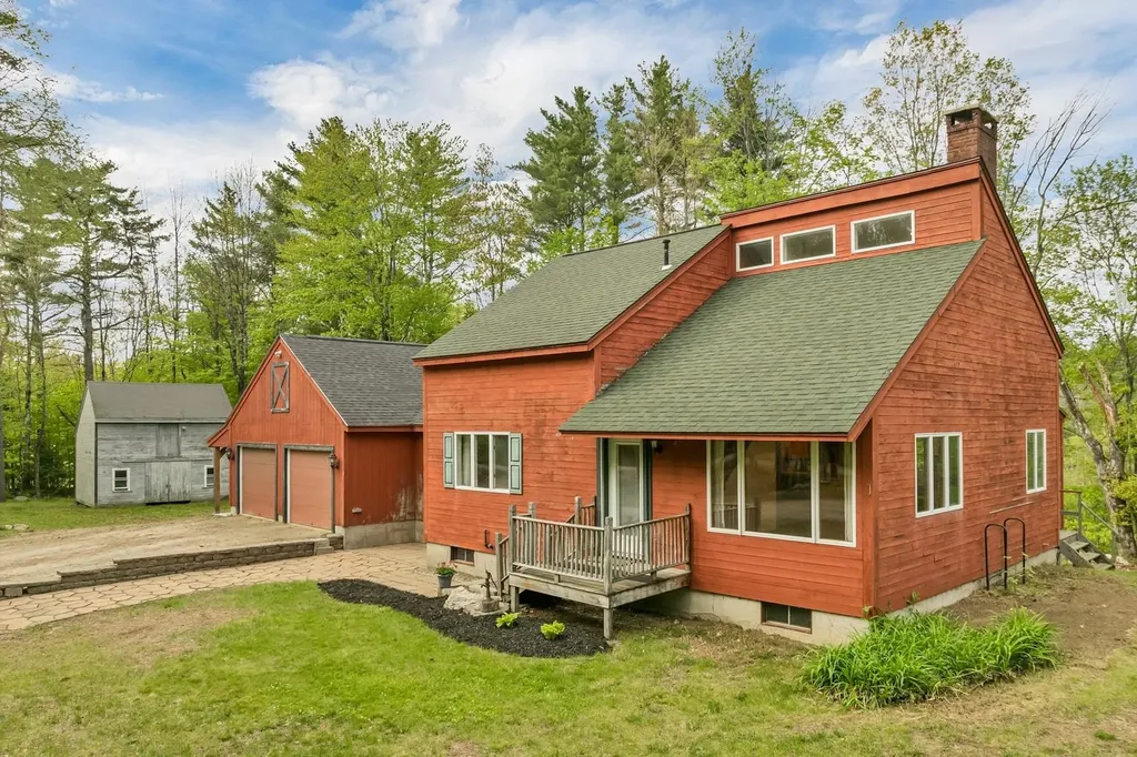 18 Watershed Lane Wilmot NH 03287