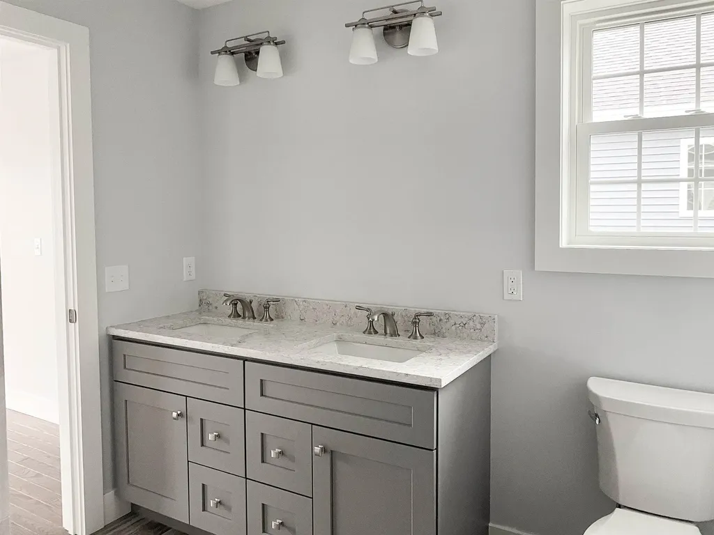 73 Mulberry Lane Epping NH 03042