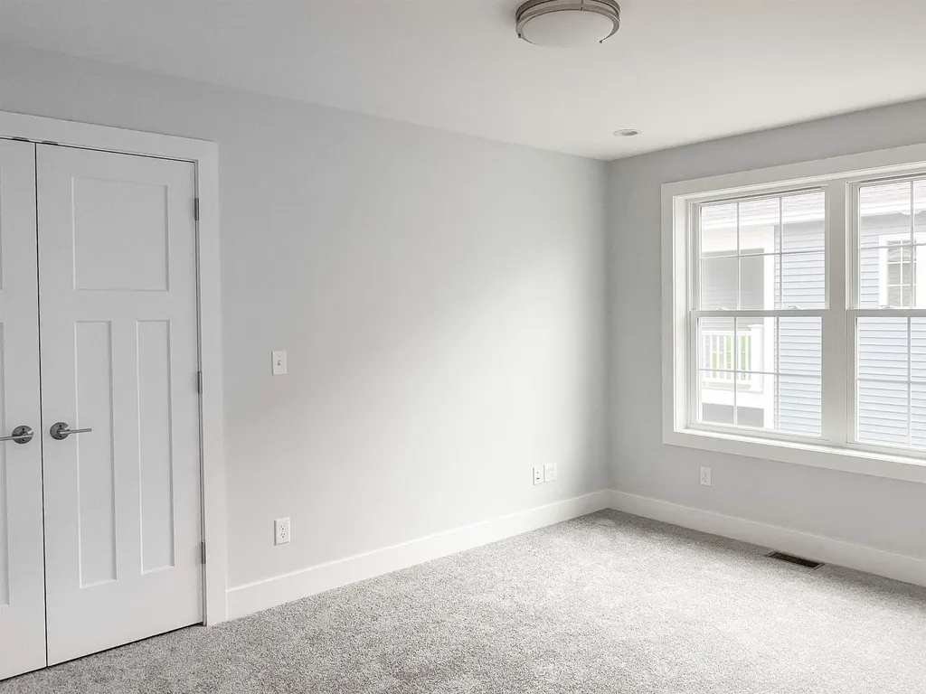 73 Mulberry Lane Epping NH 03042