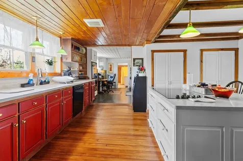 68 Bunker Hill Street Lancaster NH 03584