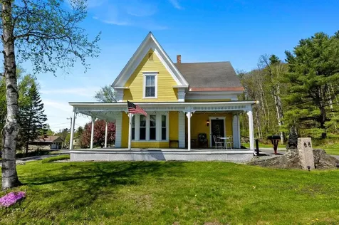 68 Bunker Hill Street Lancaster NH 03584