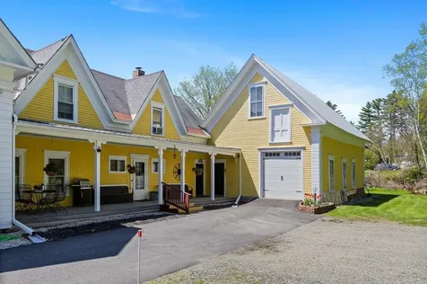 68 Bunker Hill Street Lancaster NH 03584
