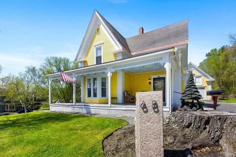 68 Bunker Hill Street Lancaster NH 03584