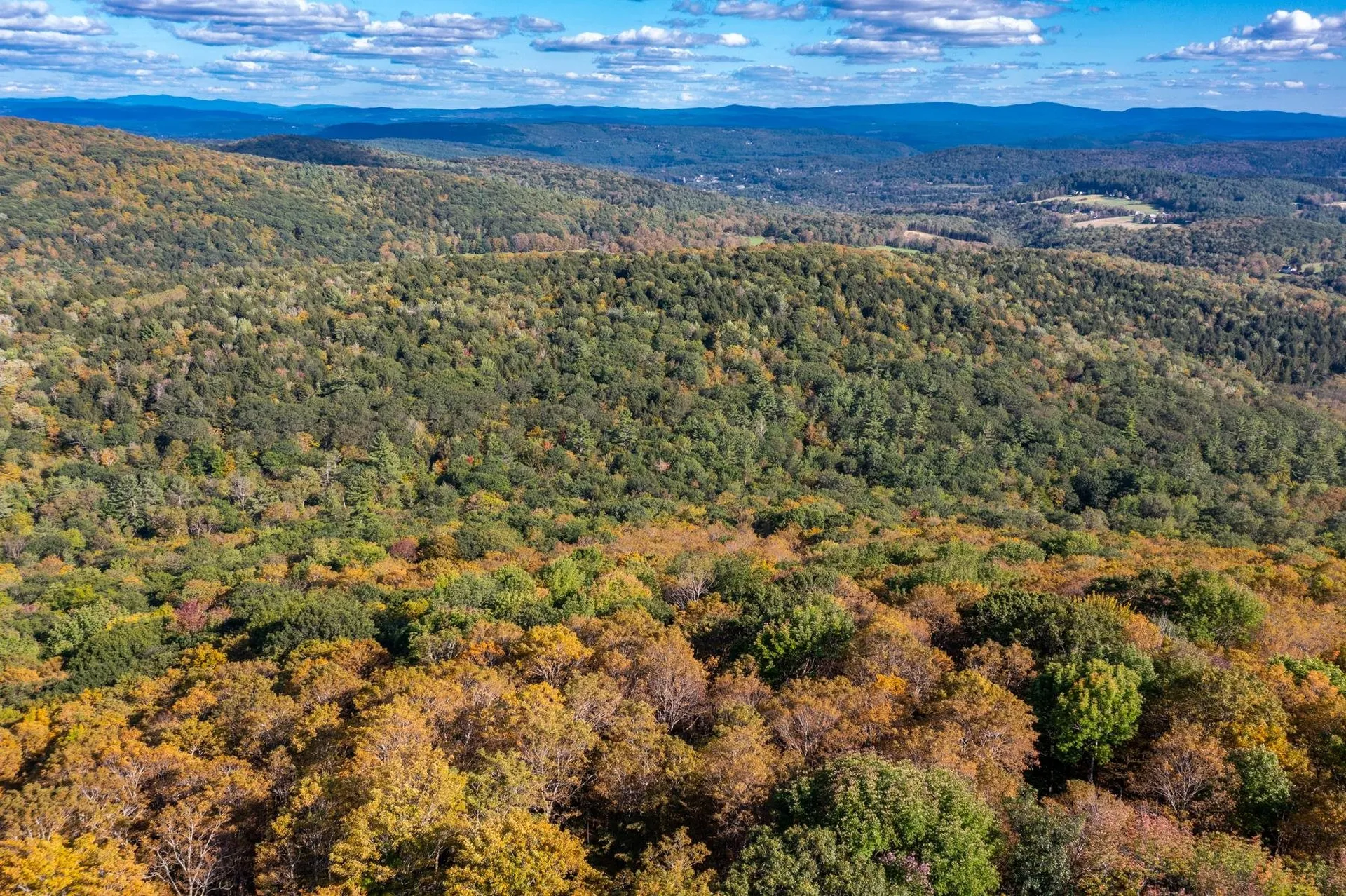 00 Granite Ledge Pomfret VT 05059