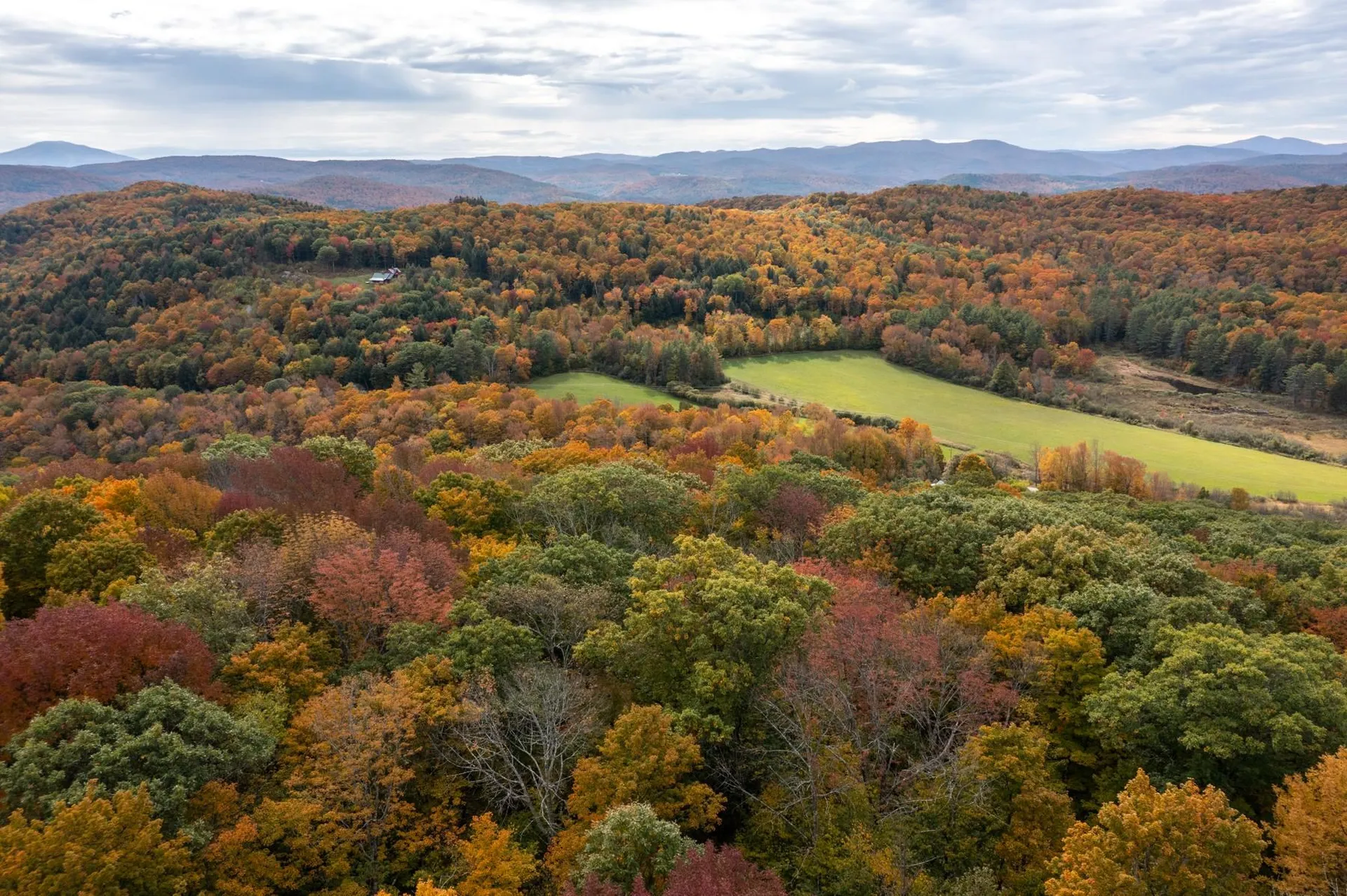 00 Granite Ledge Pomfret VT 05059
