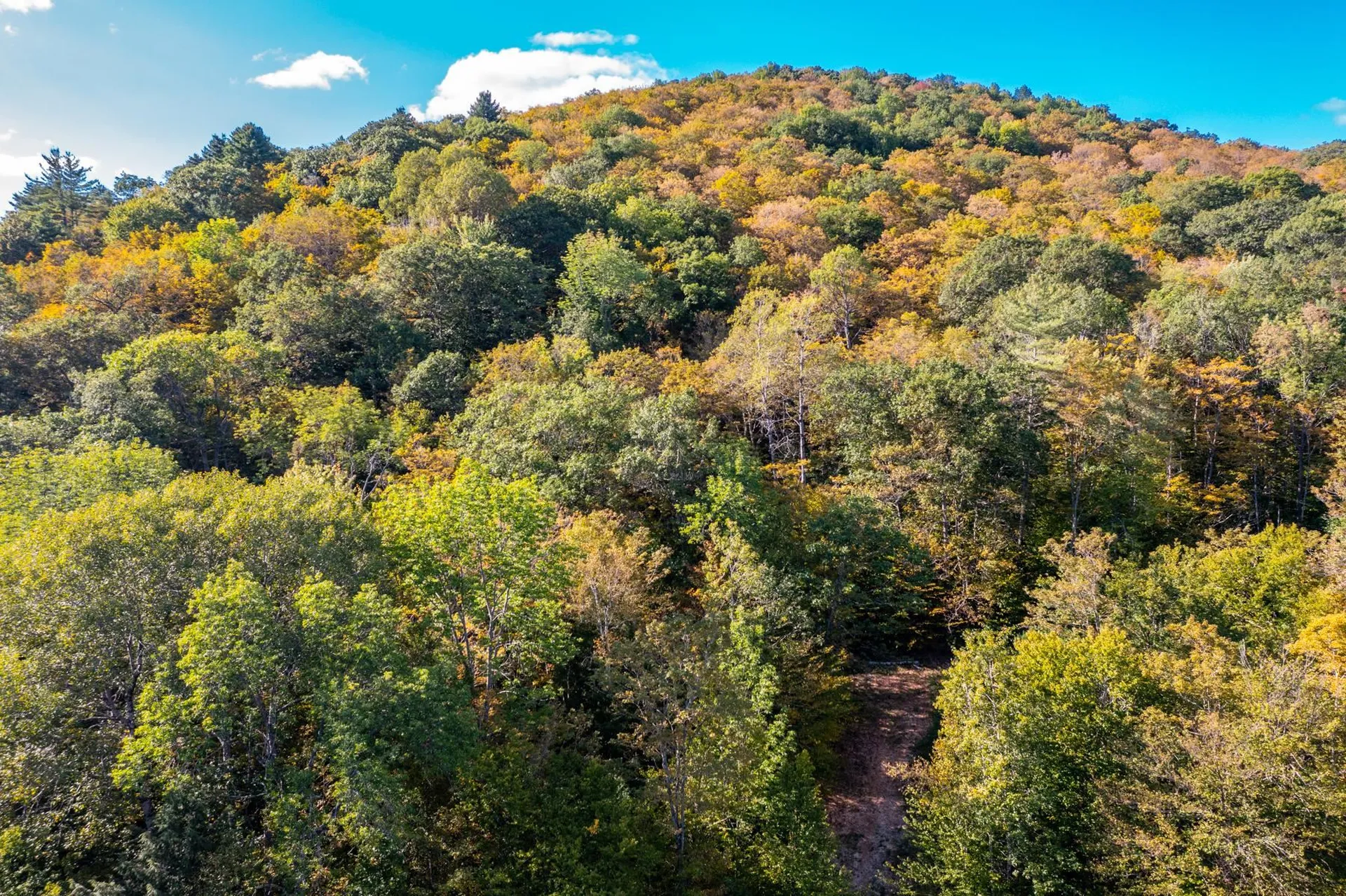 00 Granite Ledge Pomfret VT 05059