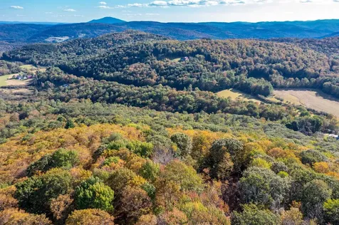 00 Granite Ledge Pomfret VT 05059