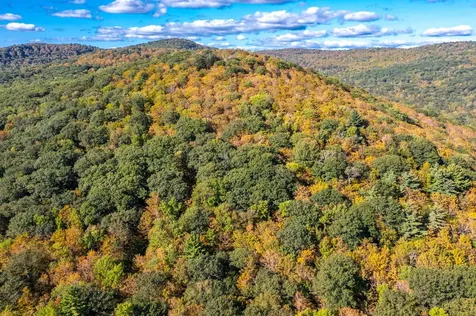 00 Granite Ledge Pomfret VT 05059