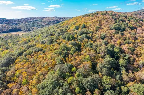 00 Granite Ledge Pomfret VT 05059