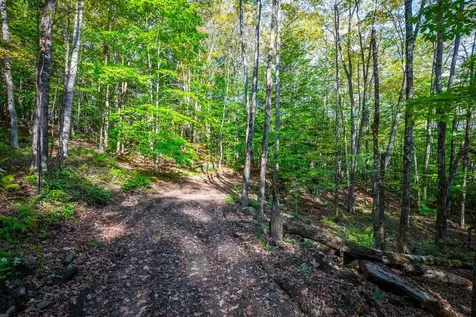 00 Granite Ledge Pomfret VT 05059