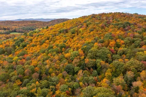 00 Granite Ledge Pomfret VT 05059