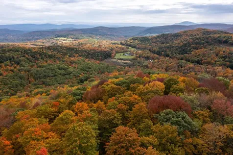 00 Granite Ledge Pomfret VT 05059