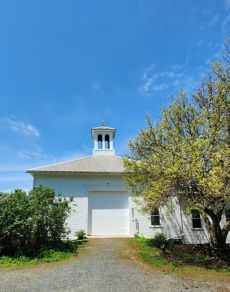 890 River Road Westmoreland NH 03467