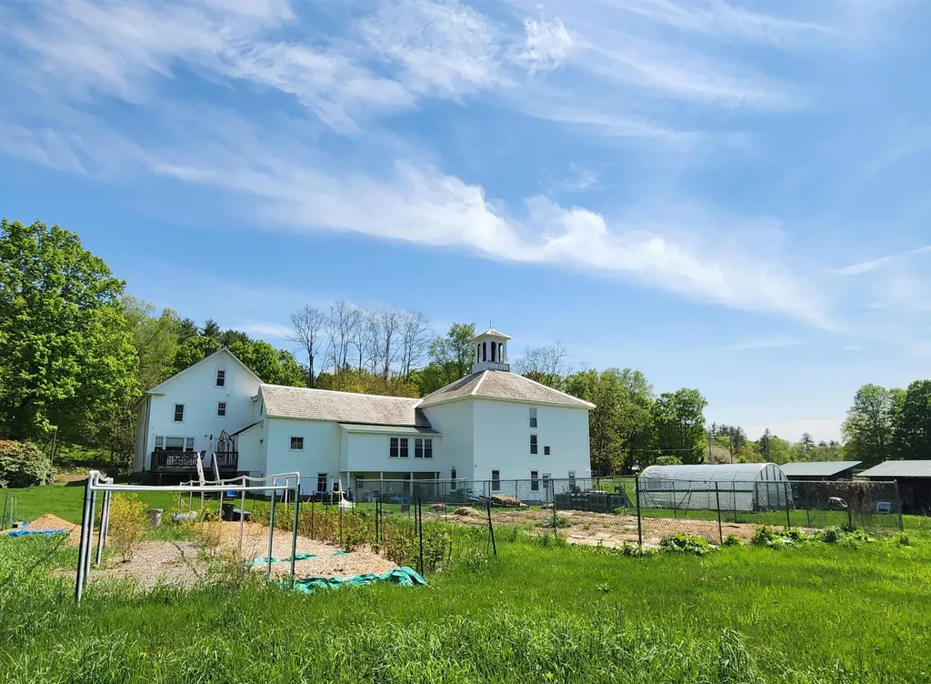 890 River Road Westmoreland NH 03467