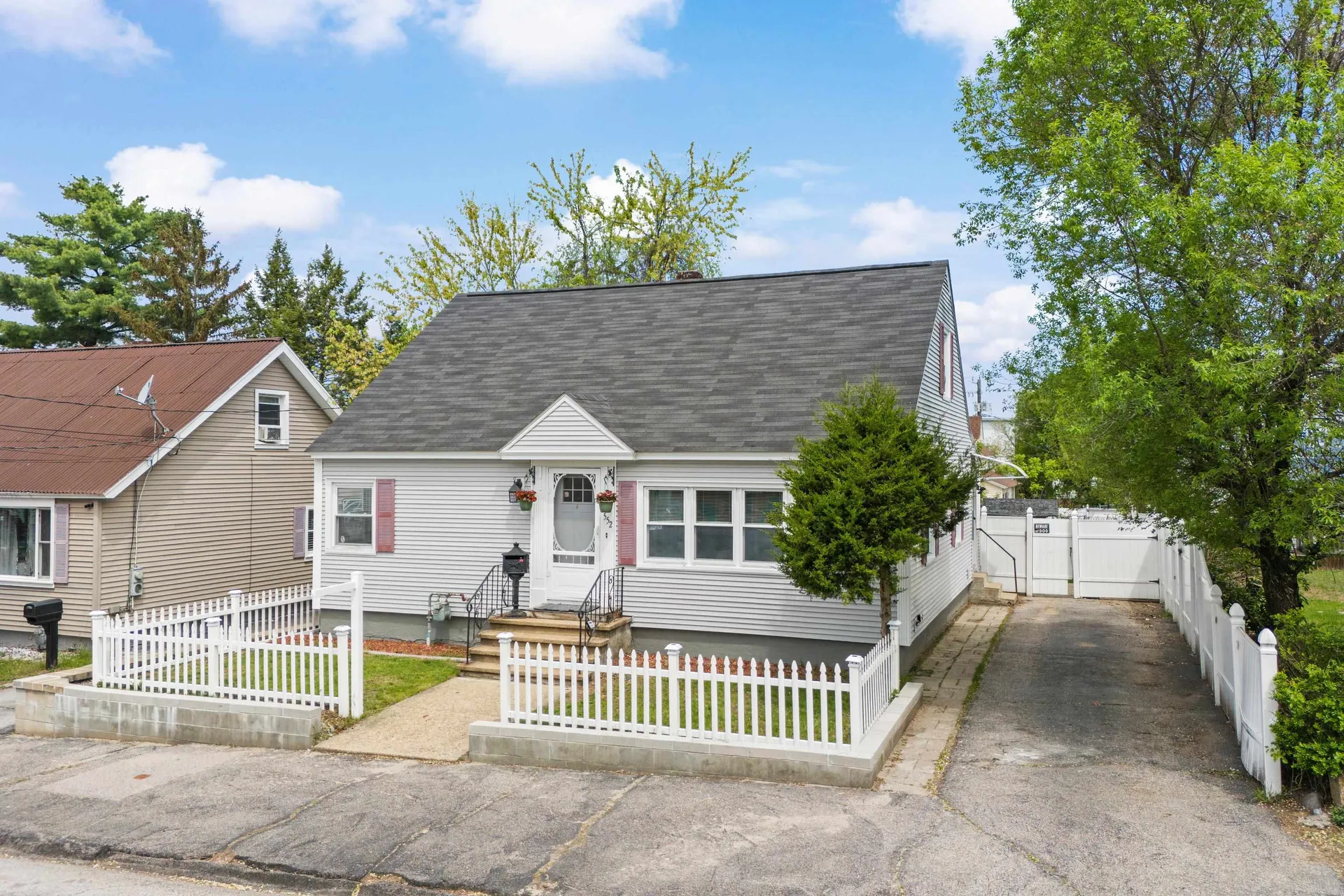 552 Dix Street Manchester NH 03103