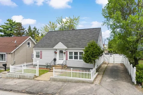 552 Dix Street Manchester NH 03103