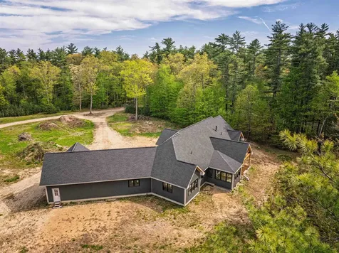 396/400 Gulf Road Dover NH 03820