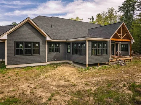 396/400 Gulf Road Dover NH 03820