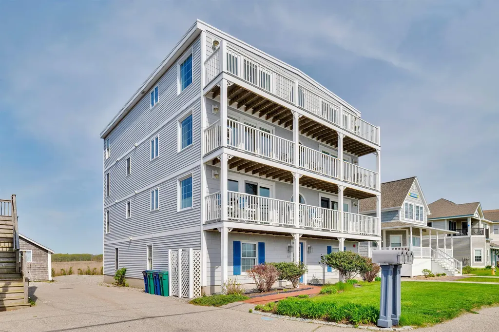 605 Ocean Boulevard Hampton NH 03842