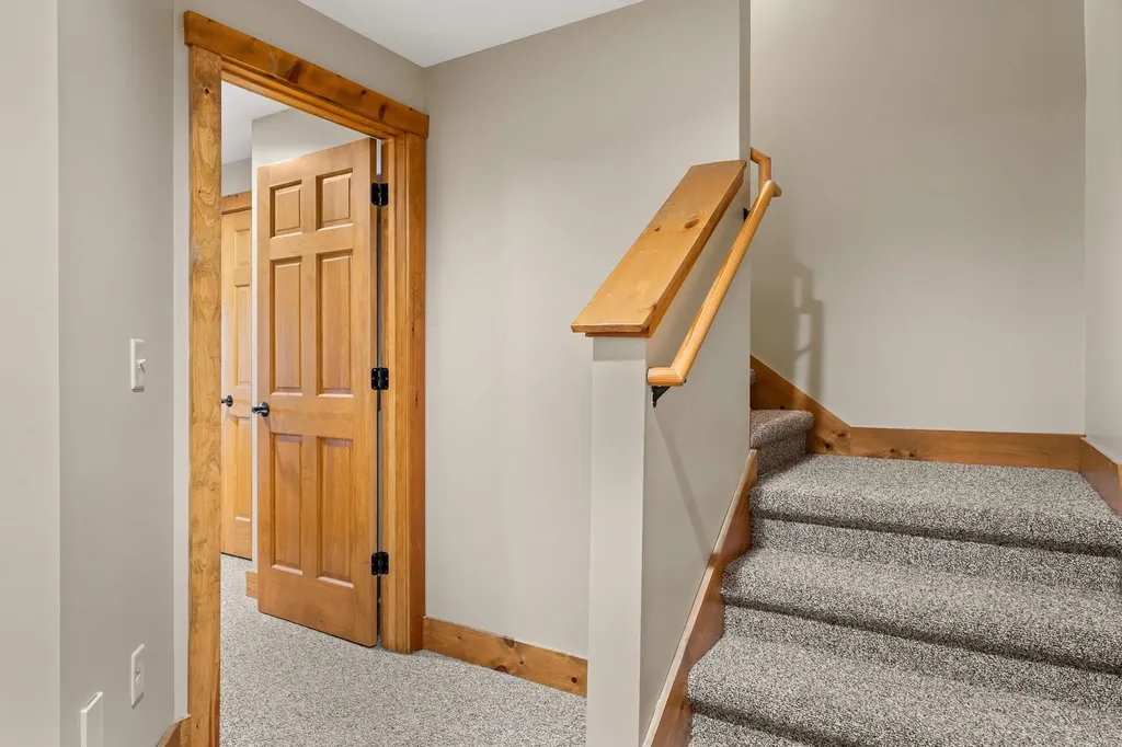 196 Stateside Road Jay VT 05859