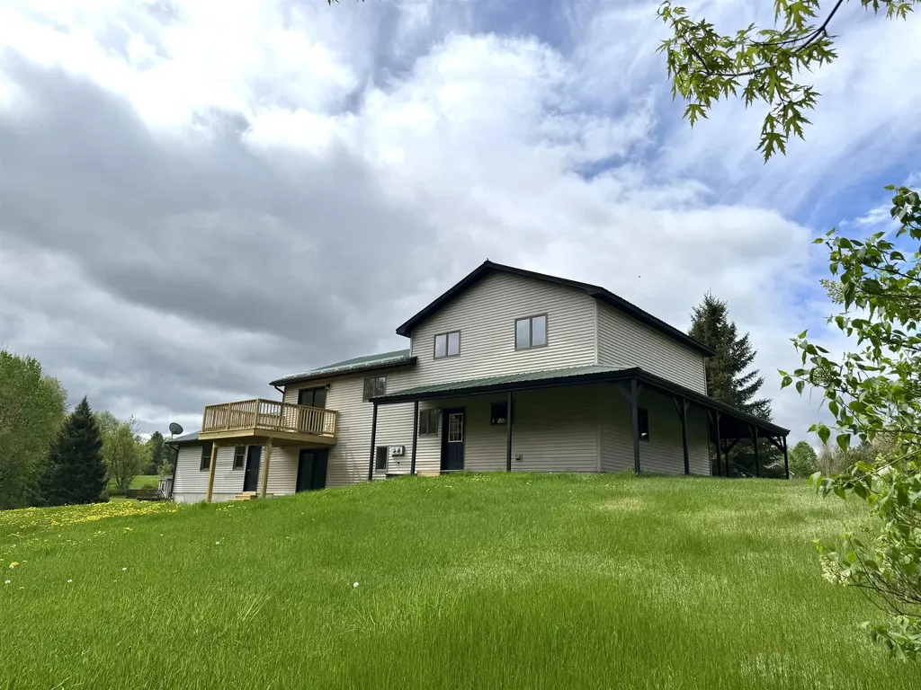 141 Meadow Lane Circle Troy VT 05859