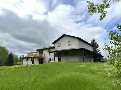 141 Meadow Lane Circle Troy VT 05859