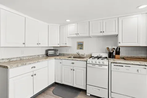 14 Atlantic Avenue Hampton NH 03842