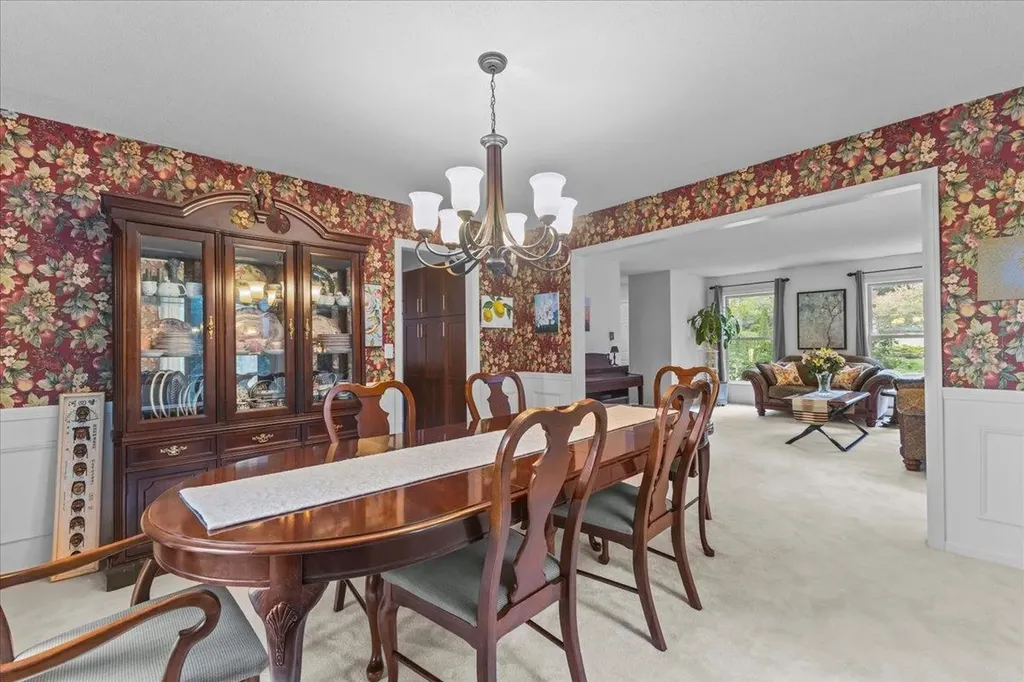 28 Pheasant Way South Burlington VT 05403