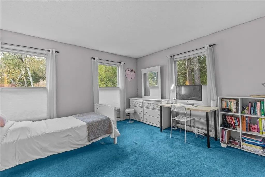 28 Pheasant Way South Burlington VT 05403