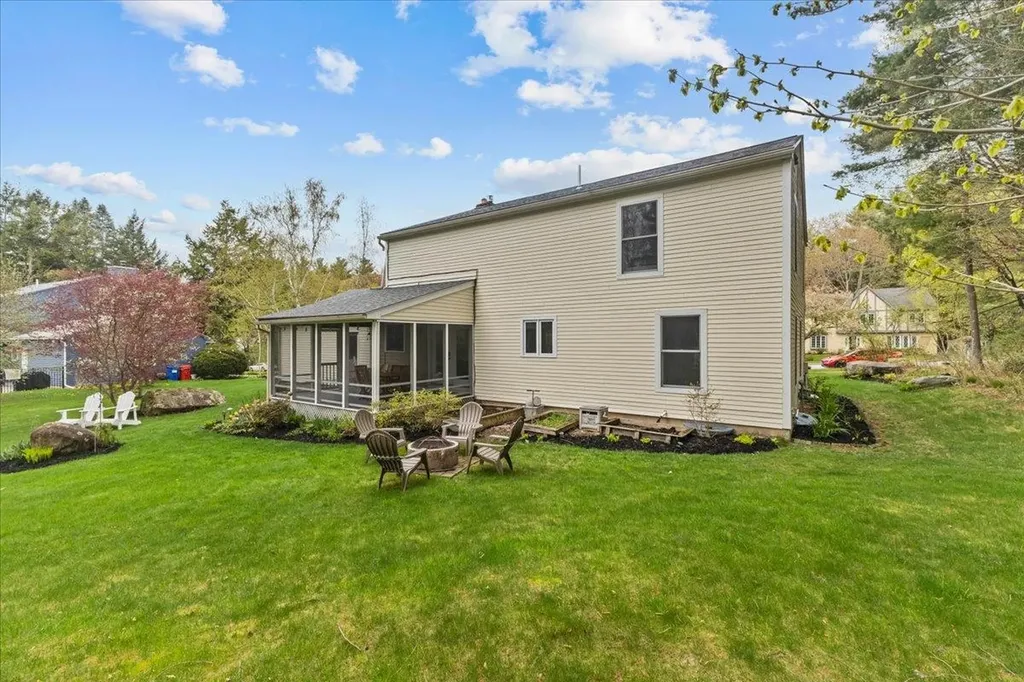 28 Pheasant Way South Burlington VT 05403