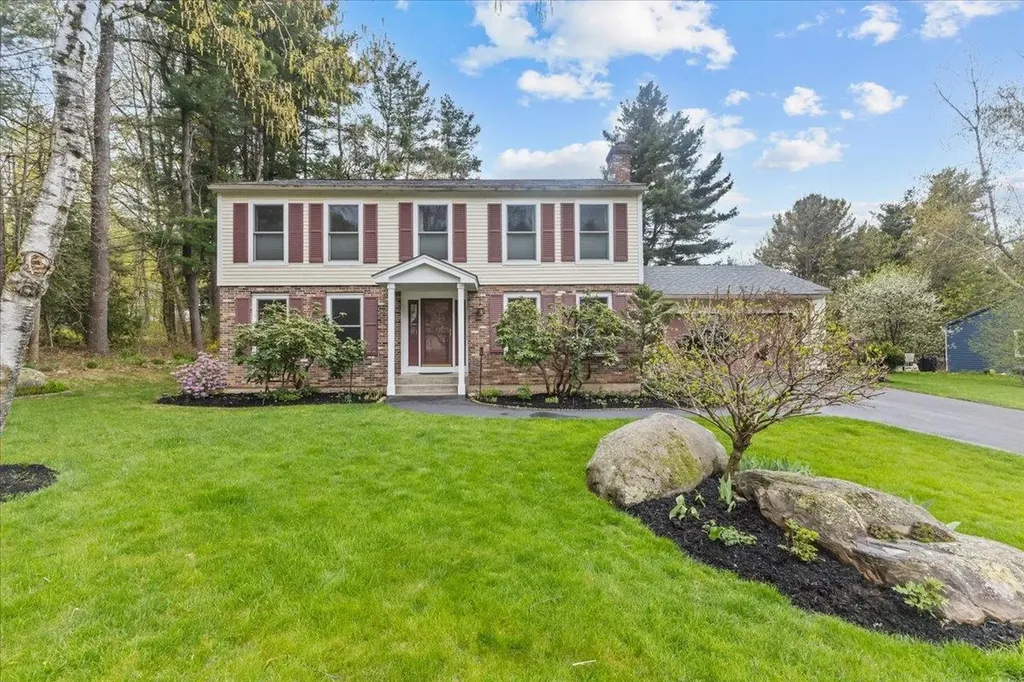 28 Pheasant Way South Burlington VT 05403