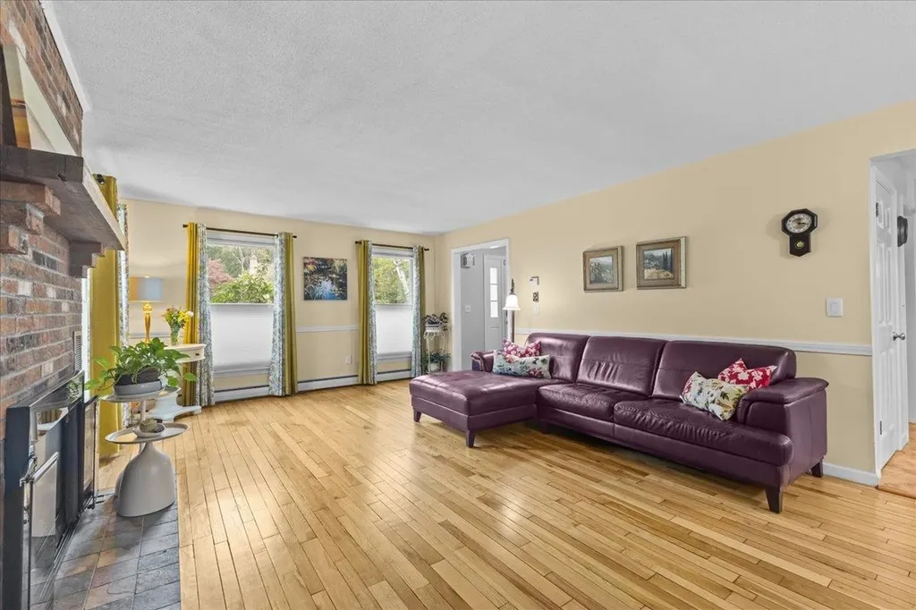 28 Pheasant Way South Burlington VT 05403