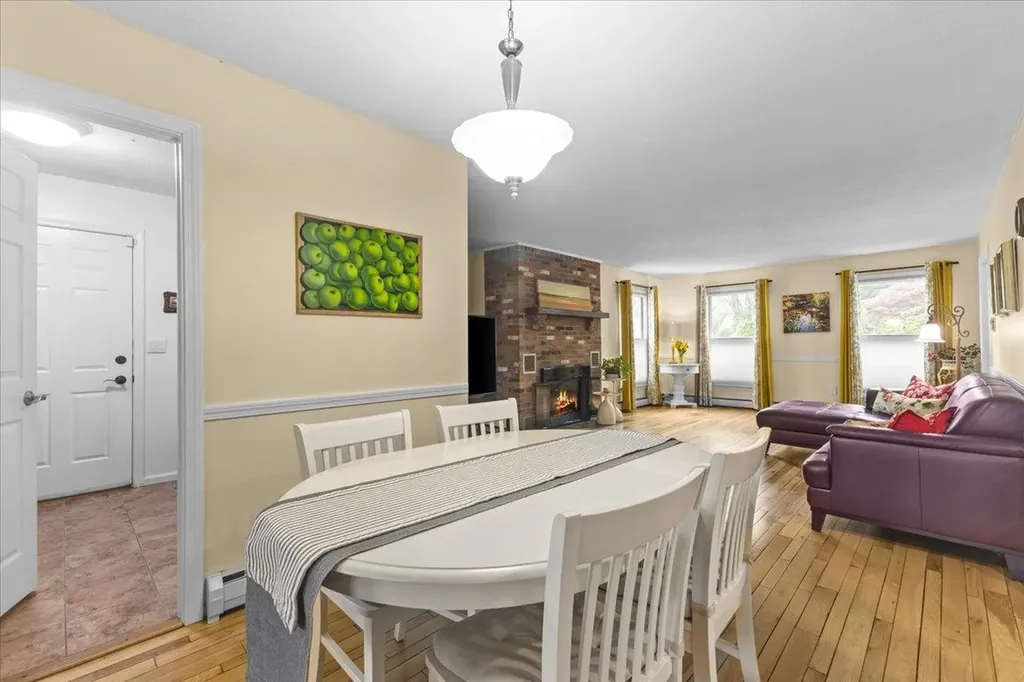 28 Pheasant Way South Burlington VT 05403